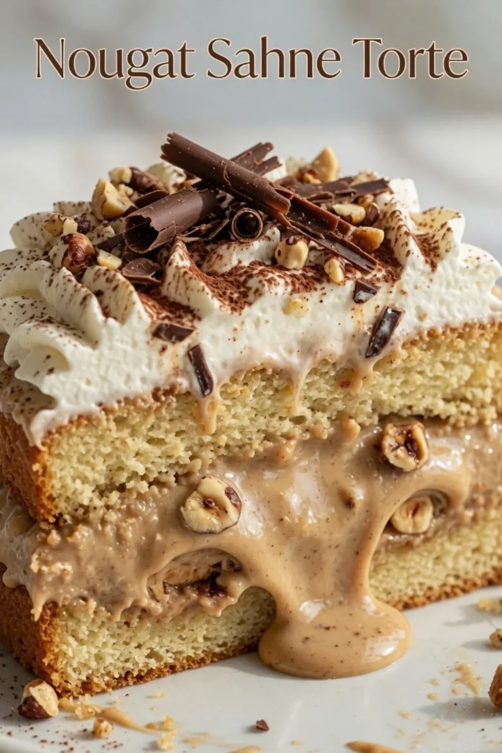 Leckere Nougat Sahne Torte mit cremiger Nougatschicht und dekadenter Sahne